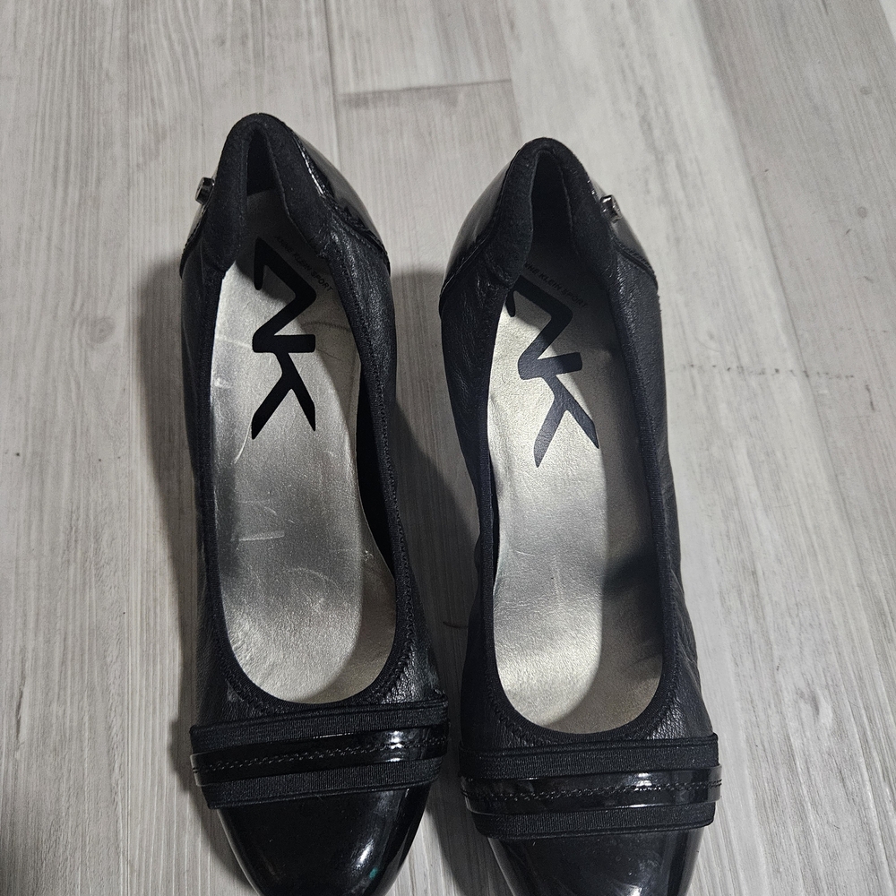 Anne Klein Black Heels